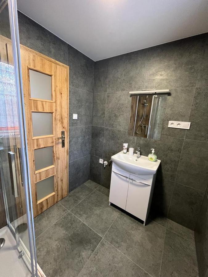 1+kk * Karlovy Vary